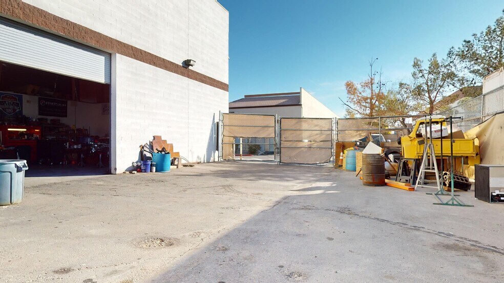 More Photos Of 3495 W Lake Mead Blvd, North Las Vegas Warehouse For Sale