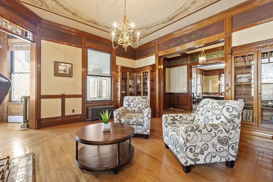 More Photos Of 2 South St, Grafton Office For Sale