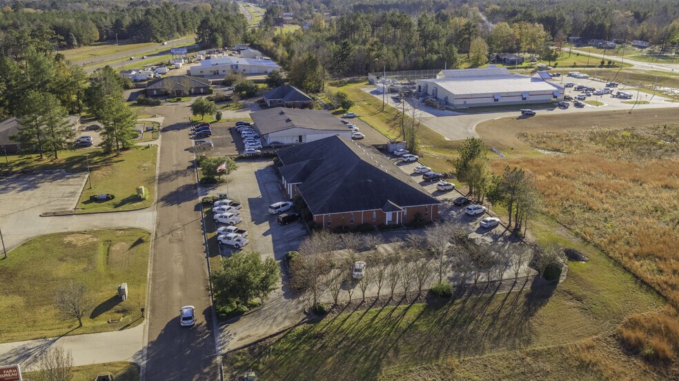 More Photos Of 1395 Johnny Johnson Dr, Brookhaven Office For Sale