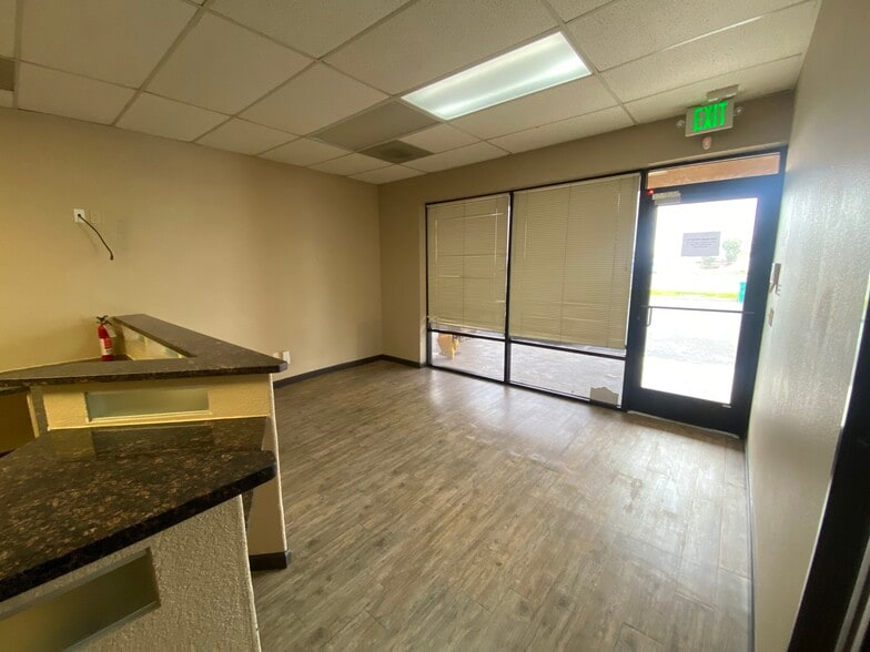 More Photos Of 2701 E Hammer Ln, Stockton Medical For Lease