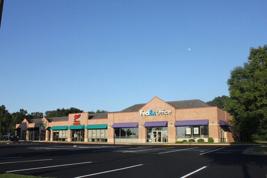 More Photos Of 3418-3450 Oakwood Hills Pky, Eau Claire Unknown For Lease