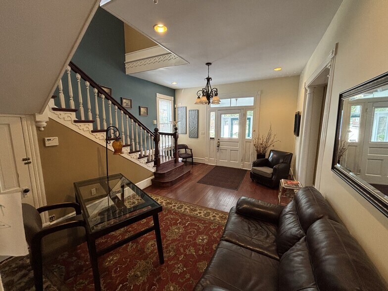 More Photos Of 9117 Church St, Manassas Coworking Space