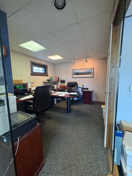 More Photos Of 1306 Broadway, Albany Manufacturing For Sale