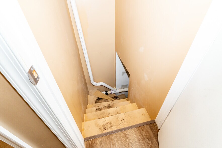 More Photos Of 1736 W North Ave, Baltimore Restaurant For Sale