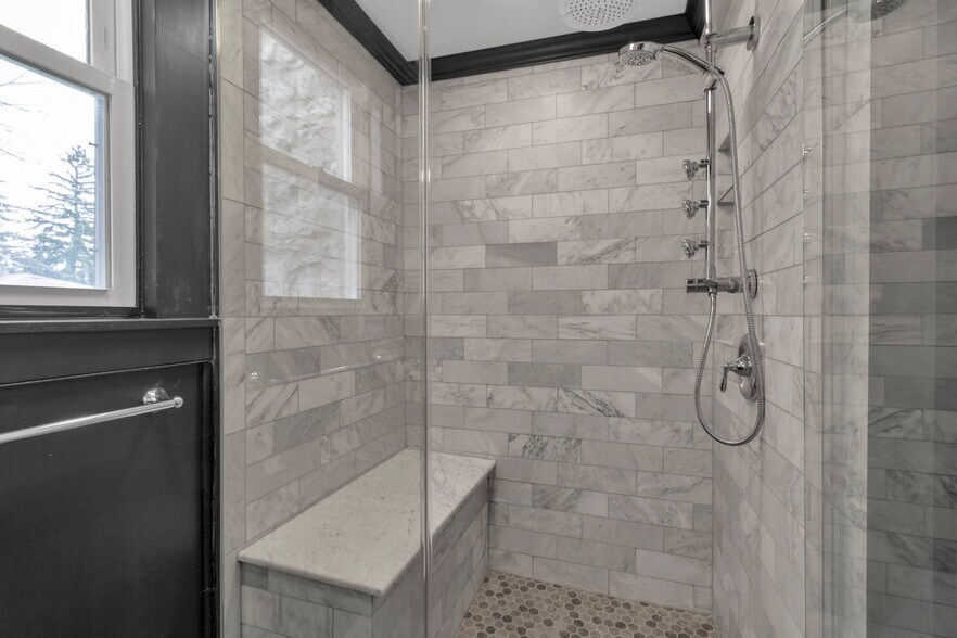 More Photos Of 9060 Main St, Clarence Storefront Retail Residential For Sale