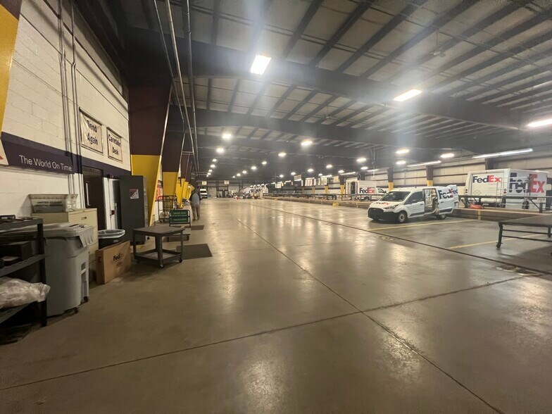 More Photos Of 3017 W 17th St, Erie Warehouse For Sale