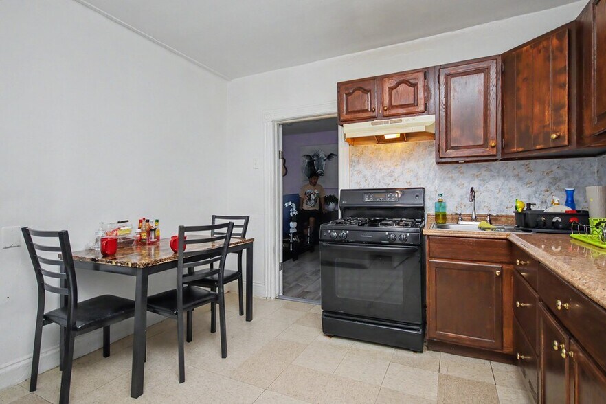 More Photos Of 1719 Edward St, Ossining Multifamily For Sale