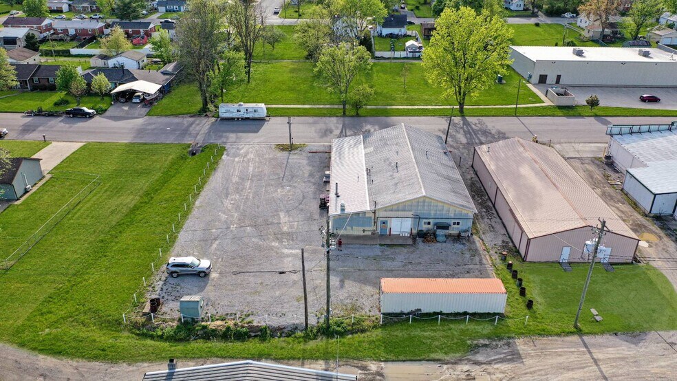 More Photos Of 1414 20th St, Tell City Convenience Store For Sale