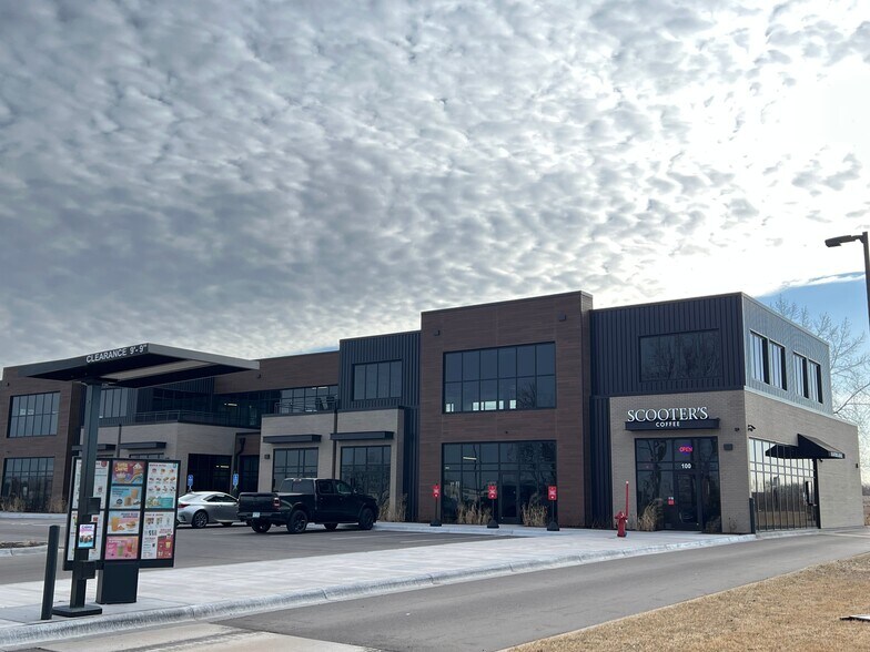 More Photos Of 2180 105th N ave, Blaine Storefront For Sale