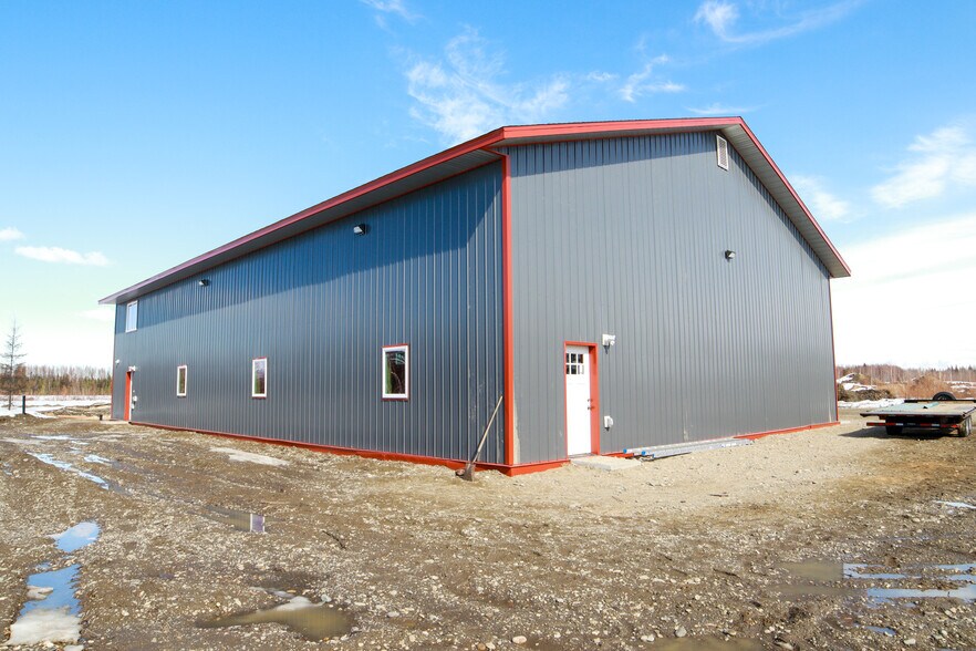 More Photos Of 2371 Dewitt Dr, North Pole Warehouse For Sale