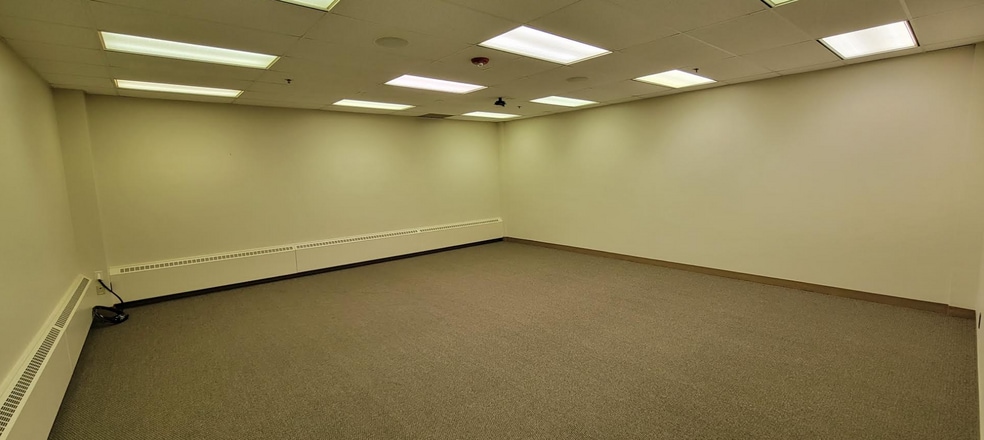 More Photos Of 1030 E Jefferson Blvd, South Bend Medical For Sale