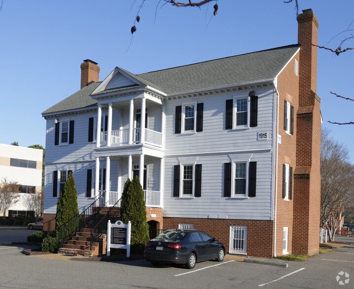 More Photos Of 1915 Huguenot Rd, Richmond Office For Lease