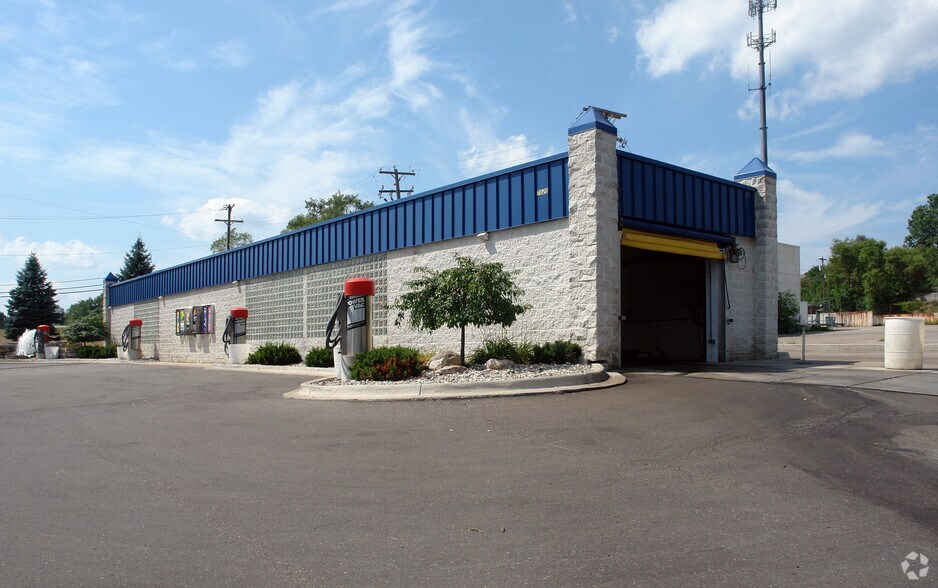 More Photos Of 7020 Cooley Lake Rd, Waterford Carwash For Sale
