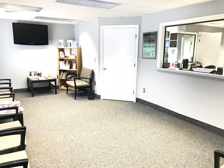 More Photos Of 33 Electric Ave, Fitchburg Medical For Lease