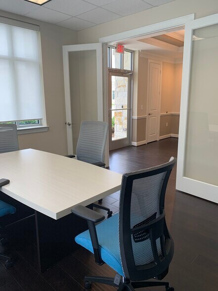 More Photos Of 440 Cobia Dr, Katy Unknown For Lease