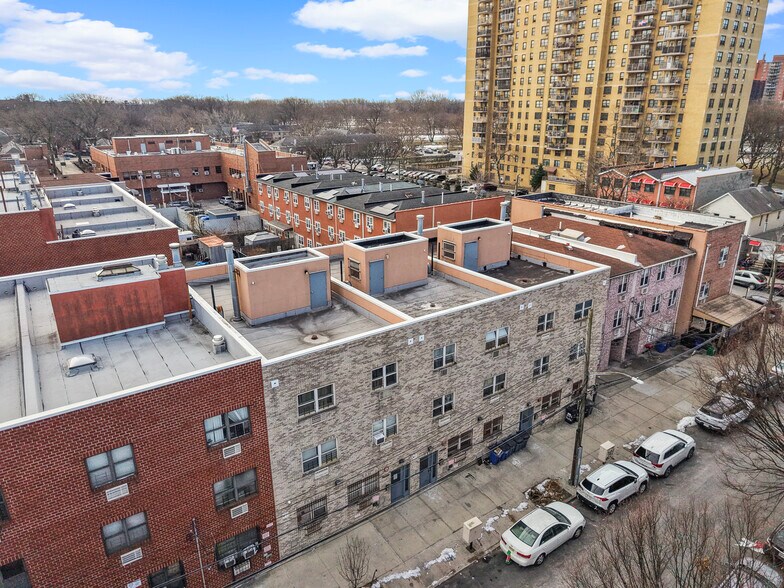More Photos Of 1684 Banyer Pl, Bronx Apartments For Sale