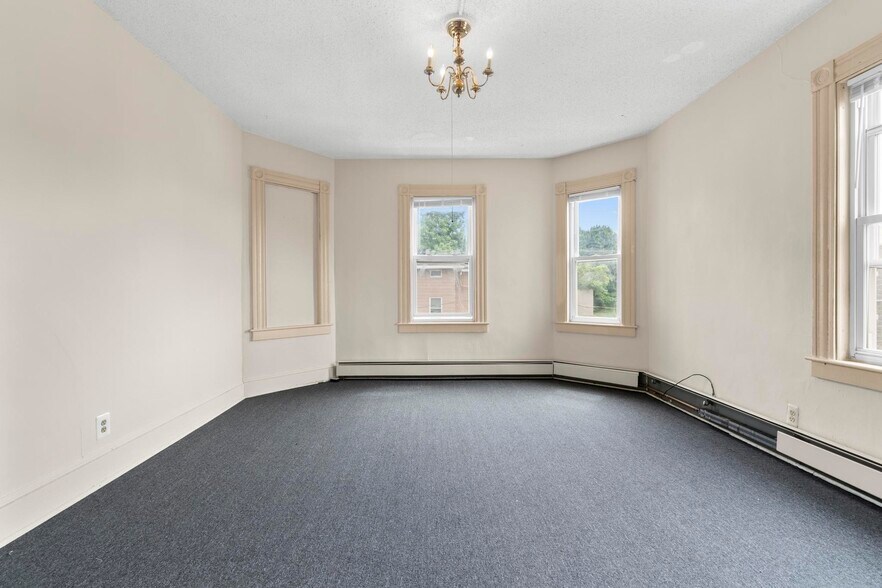 More Photos Of 240-242 Washington St, New Britain Apartments For Sale