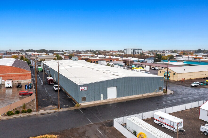 More Photos Of 302-343 3rd Ave S, Twin Falls Warehouse For Sale