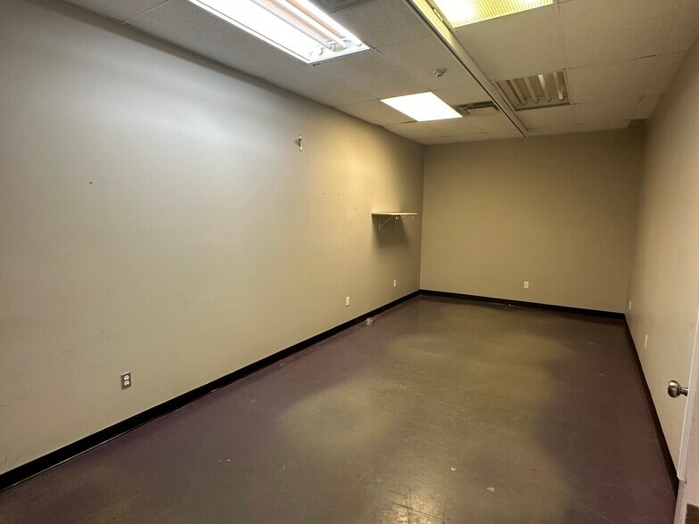 More Photos Of 20962 Dalton Rd, Georgina Unknown For Lease