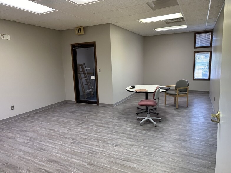 More Photos Of 8510-8528 Broadway, Merrillville Medical For Sale