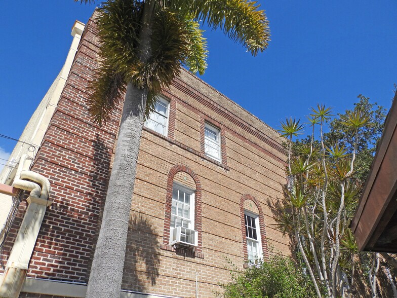 More Photos Of 319 Brevard Ave, Cocoa Storefront Retail Office For Sale