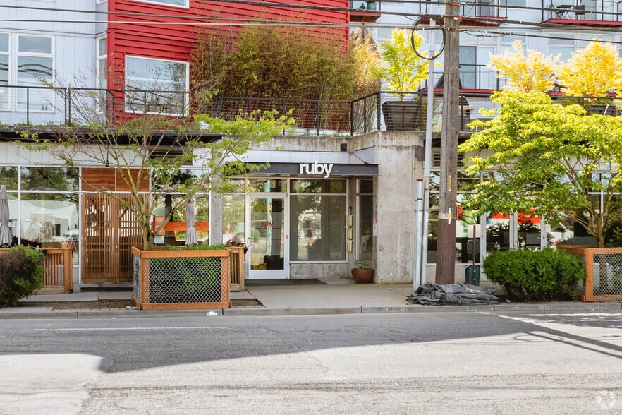More Photos Of 2946-2956 Eastlake Ave E, Seattle Apartments For Sale