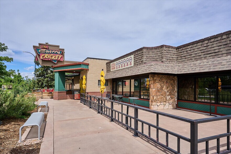 More Photos Of 1109 W Littleton Blvd, Littleton Office For Sale