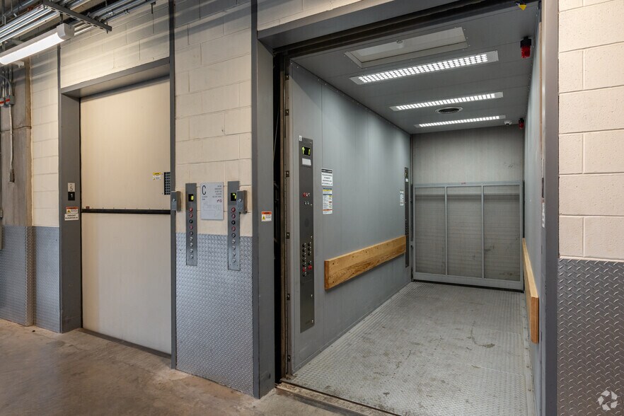 More Photos Of Brooklyn Navy Yard - Building 77, Brooklyn Loft Creative Space For Lease