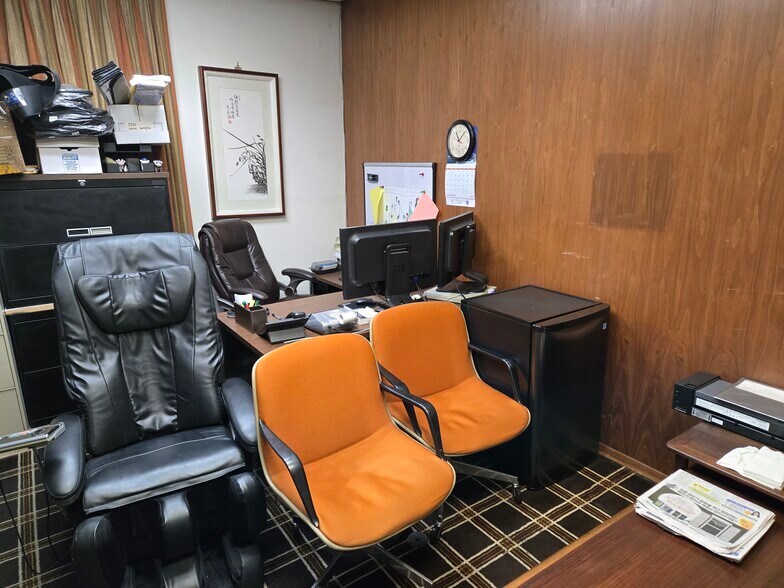 More Photos Of 1122 S Alvarado St, Los Angeles Warehouse For Lease