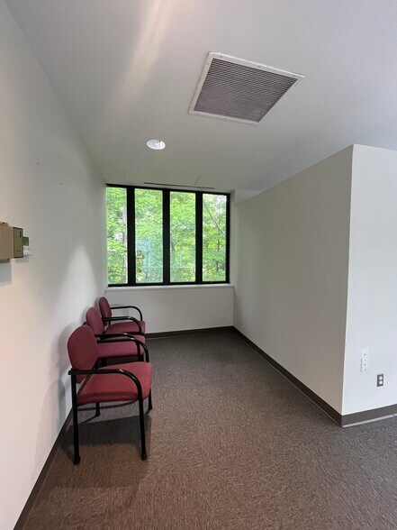 More Photos Of 11 Talcott Notch Rd, Farmington Office For Lease