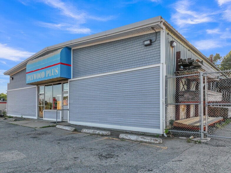Primary Photo Of 600 Park Ave, Worcester Storefront For Sale