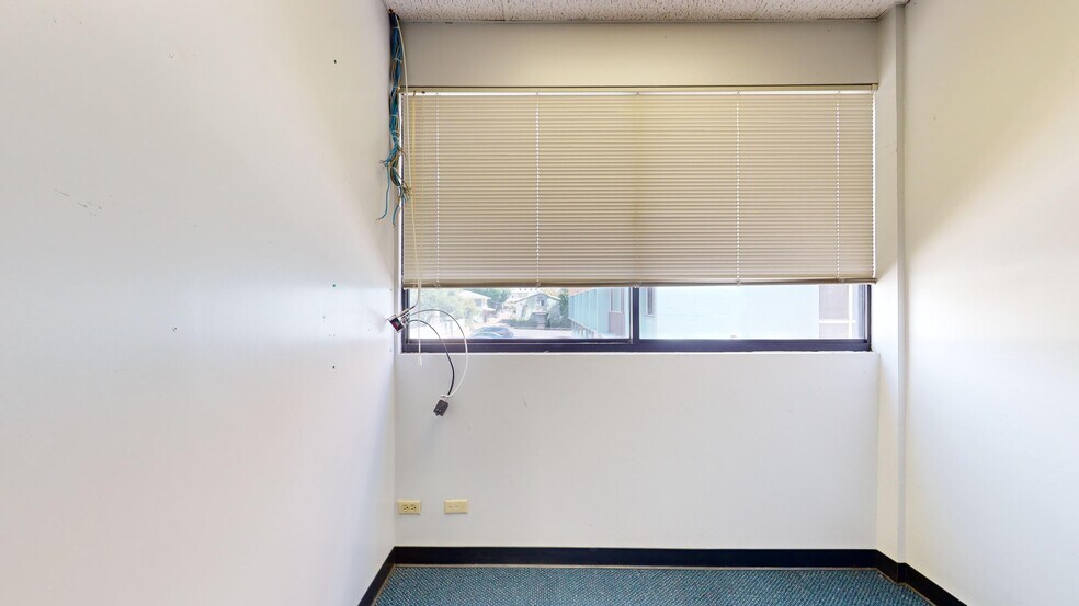 More Photos Of 1542 Young St, Honolulu Office Residential For Sale