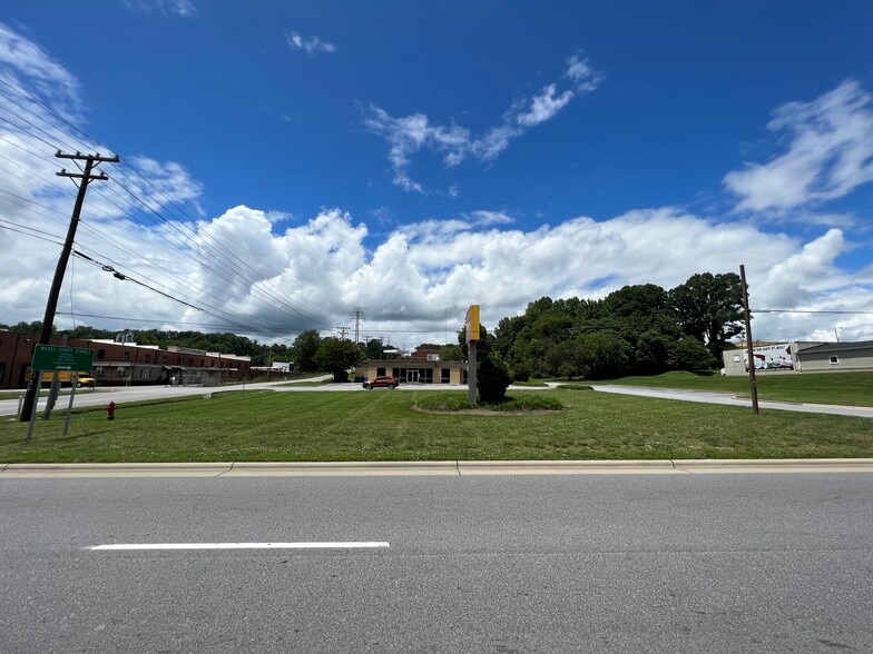 More Photos Of 211 Elkin Hwy, North Wilkesboro Bank For Sale