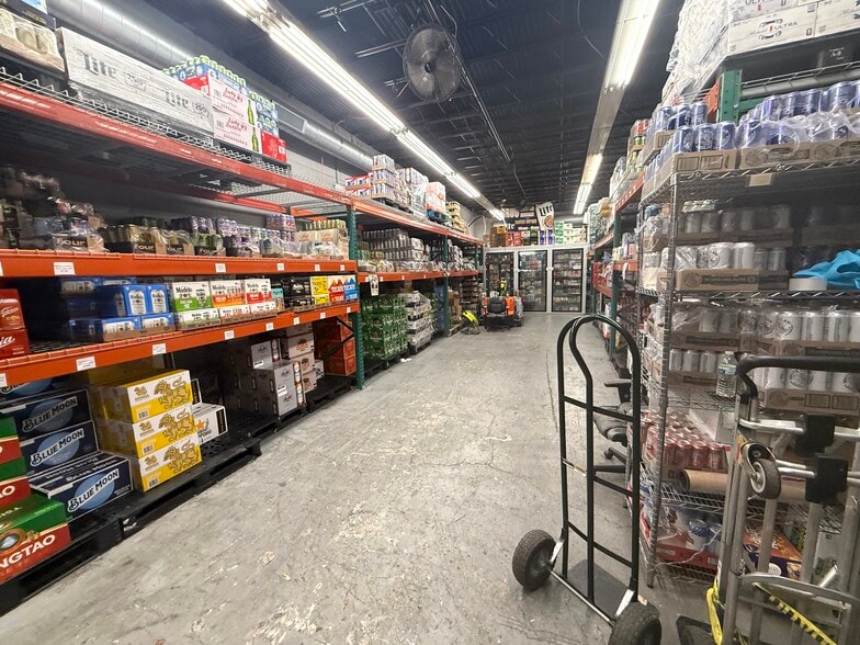 More Photos Of 1107-1109 Race St, Philadelphia Distribution For Lease