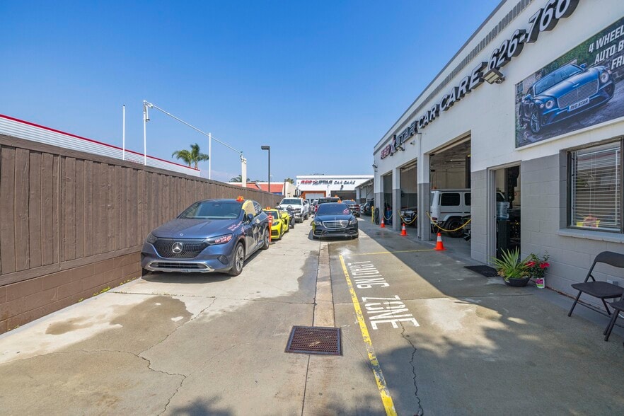 More Photos Of 188 N Daisy Ave, Pasadena Auto Repair For Sale