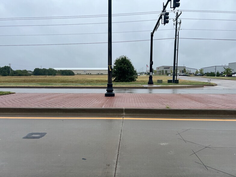 More Photos Of Hundred Oaks (Lots 1A 1B 1C), Edmond Land For Sale