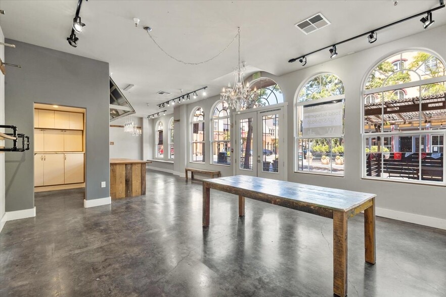 More Photos Of 9057-9061 Windsor Rd, Windsor General Retail For Sale