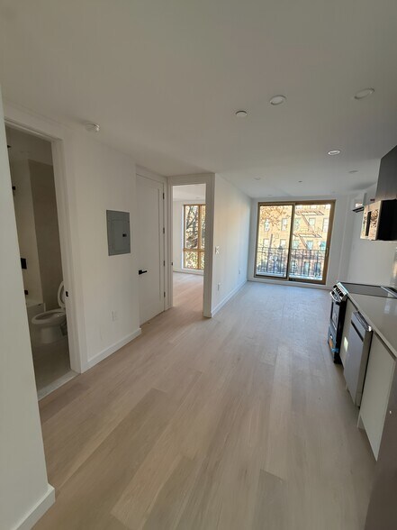 More Photos Of 3216 Glenwood Rd, Brooklyn Apartments For Sale
