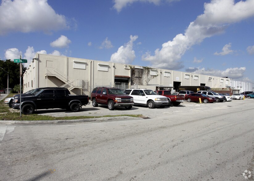 More Photos Of 7215 W 20th Ave, Hialeah Manufacturing For Lease