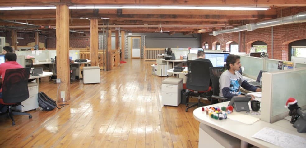 More Photos Of 10-88 Technology Way, Nashua Office For Lease