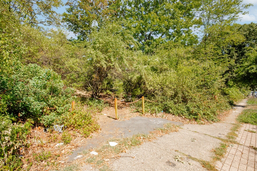 More Photos Of 855-887 Broadway, Paterson Land For Sale