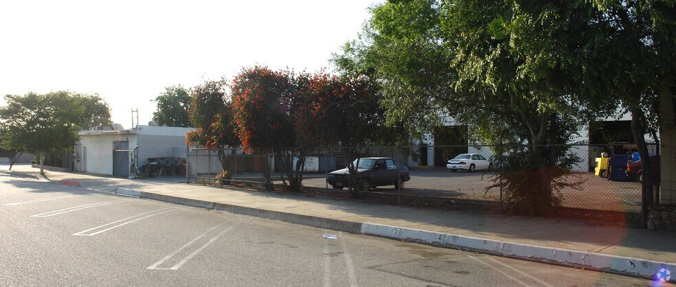 More Photos Of 924-926 S Primrose Ave, Monrovia Warehouse For Lease