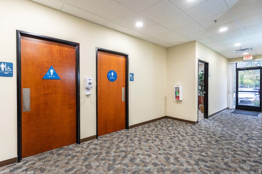 More Photos Of 13405 Folsom Blvd, Folsom Office For Lease