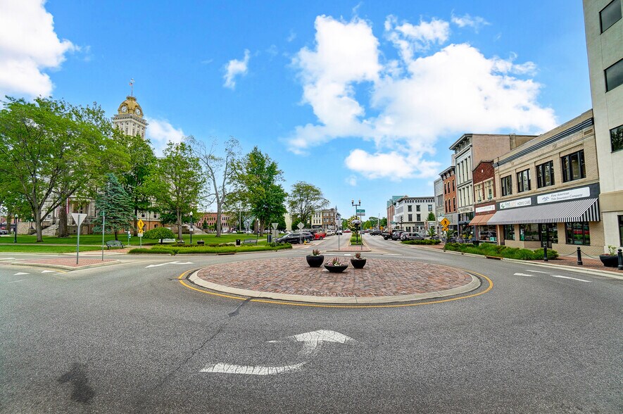 More Photos Of 9-11 N 3rd St, Newark Office For Lease