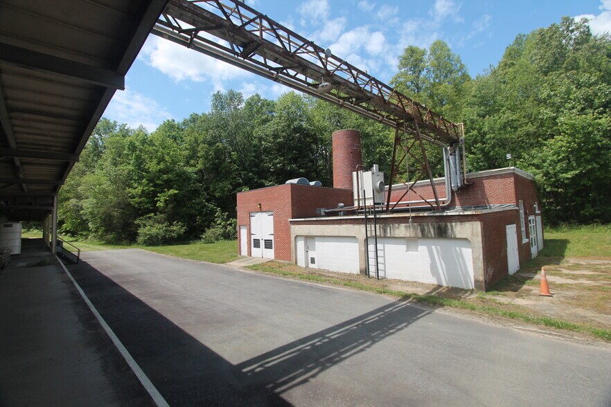 More Photos Of 800 Bird St, Scottsville Manufacturing For Sale
