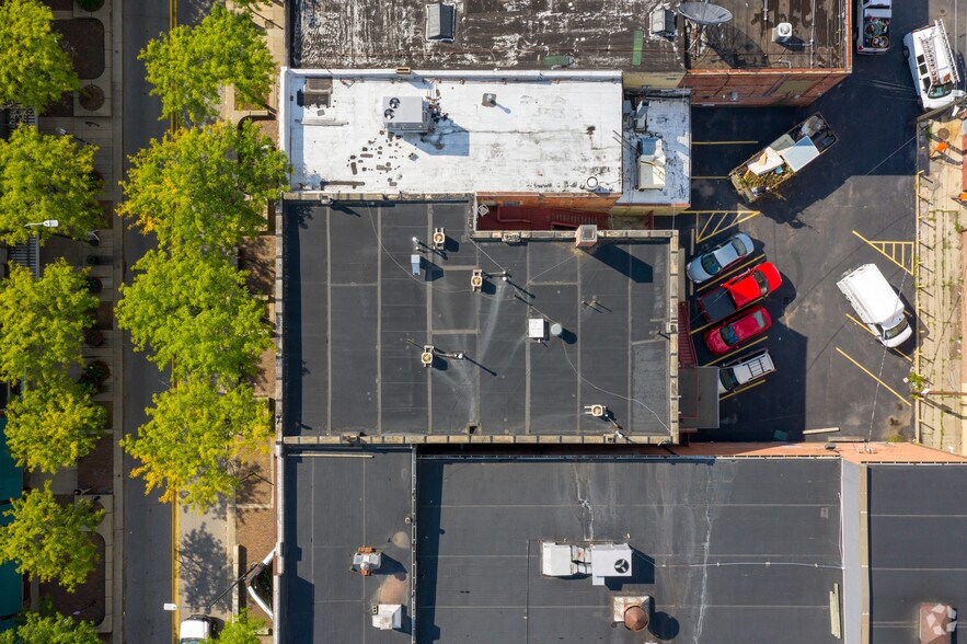 More Photos Of 25-27 N Washington St, Ypsilanti General Retail For Sale