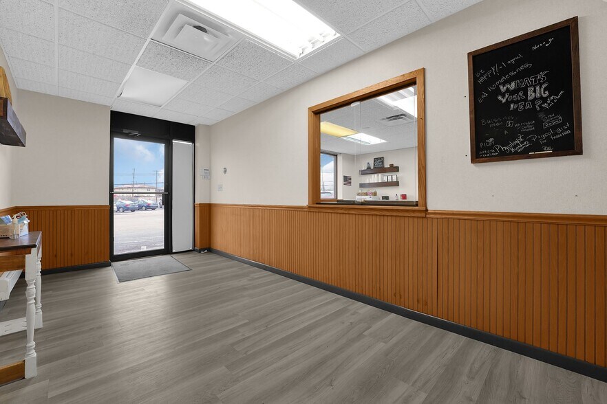 More Photos Of 1394 Courtright Rd, Columbus Warehouse For Sale