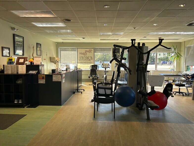 More Photos Of 701 E Palisade Ave, Englewood Cliffs Office For Lease