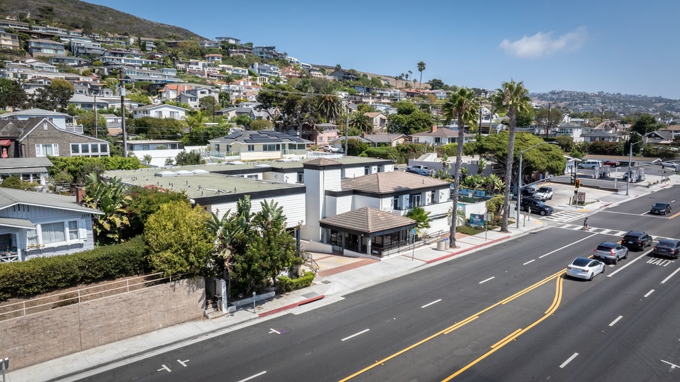 Primary Photo Of 1404 N Coast Hwy, Laguna Beach Hotel For Sale