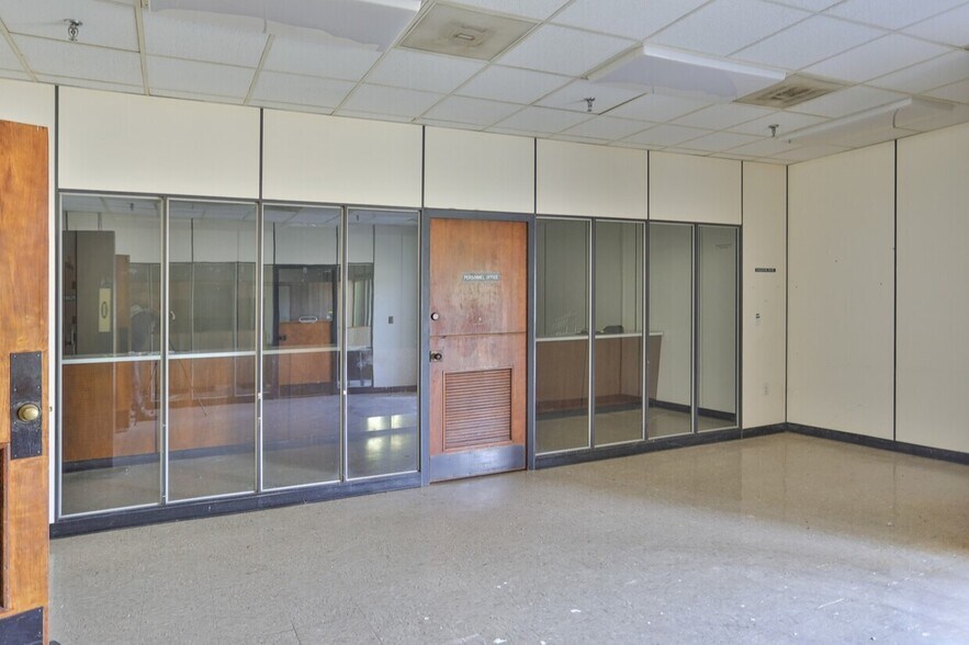 More Photos Of 1444 Lancaster Hwy, Chester Manufacturing For Sale